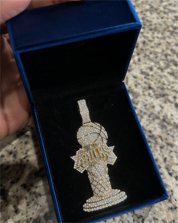 Handmade New York Knicks Championship Trophy Pendant💋